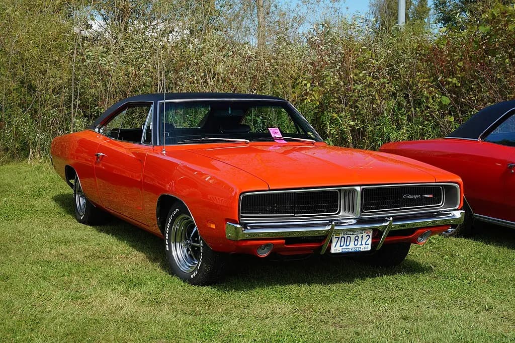 The 2022 DODGE Charger: A Modern Icon of Performance and Style