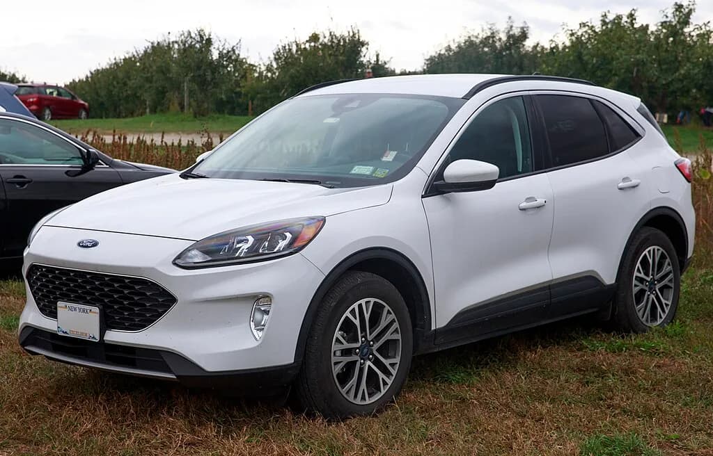 2017 FORD Escape SE: A Definitive Review of Performance and Utility
